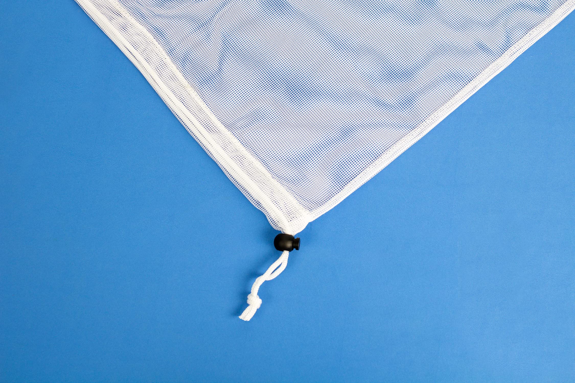Poolmaster 28822 mesh bag demonstrates compatibility with Big Sucker and Premium vacuums