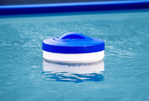 Poolmaven twist-lock cap keeps tablets secure during use and refills