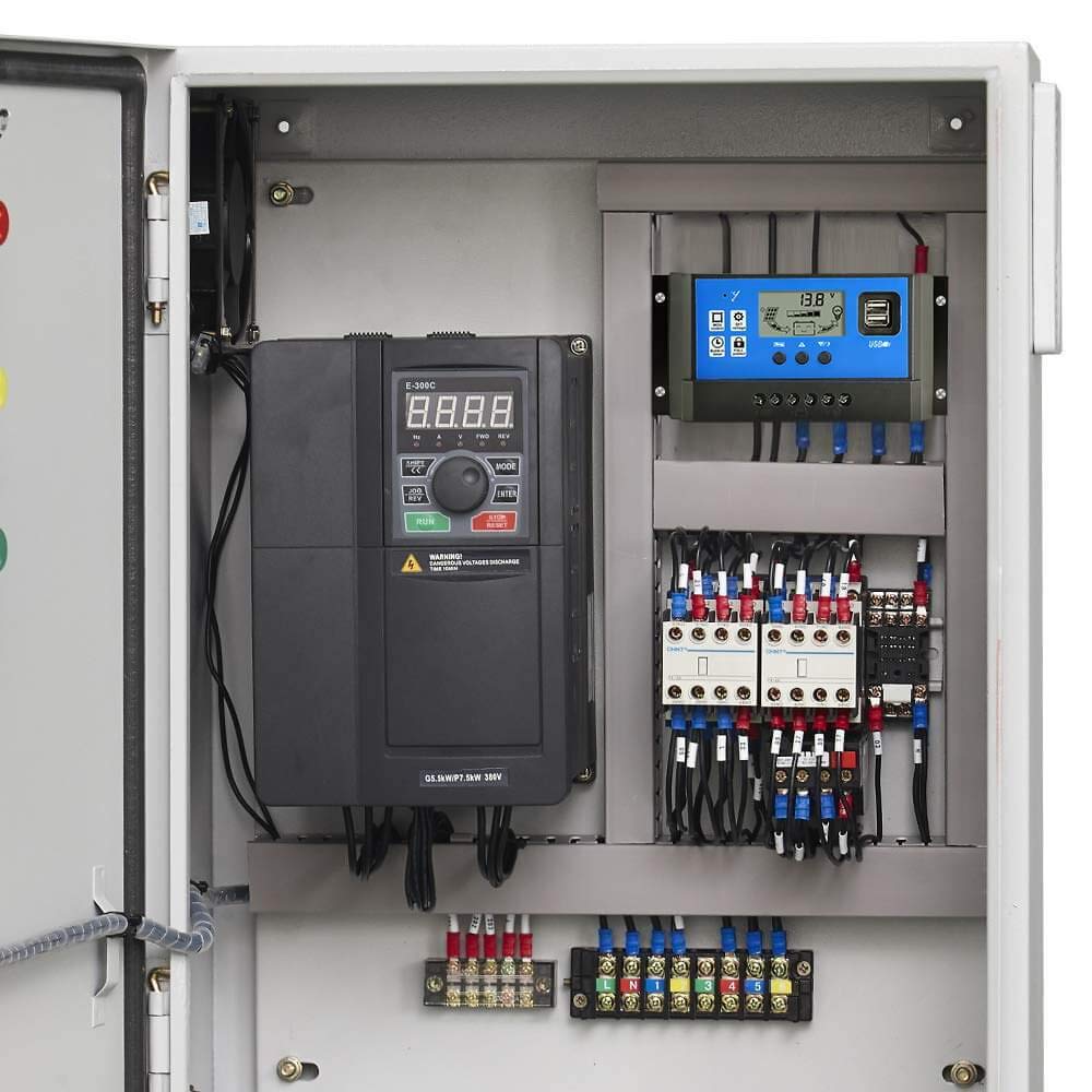 PowMr 60A charge controller solar panel connections for safe energy flow.