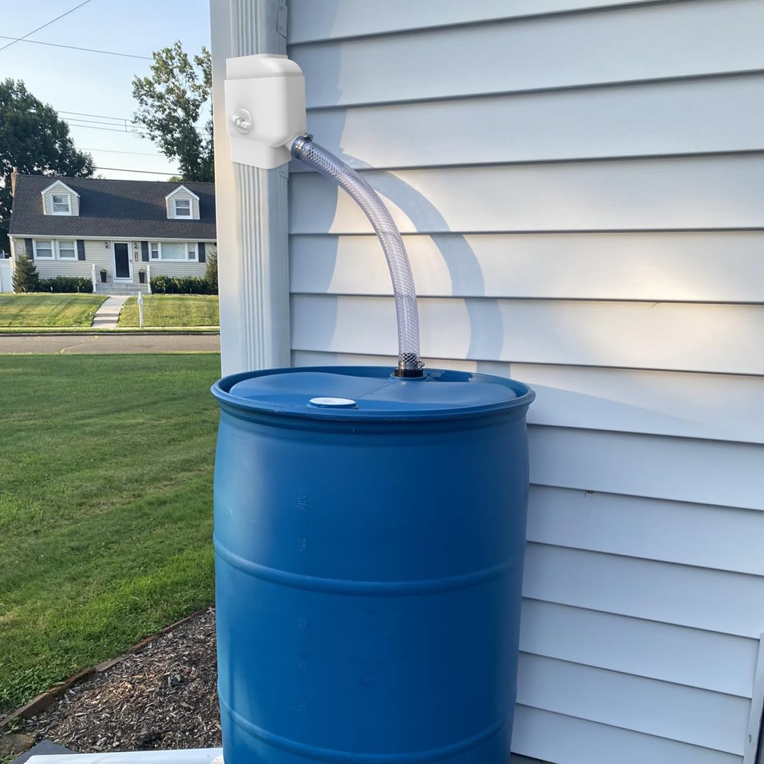 Prestantious diverter with reversible spout for flexible left or right installation.