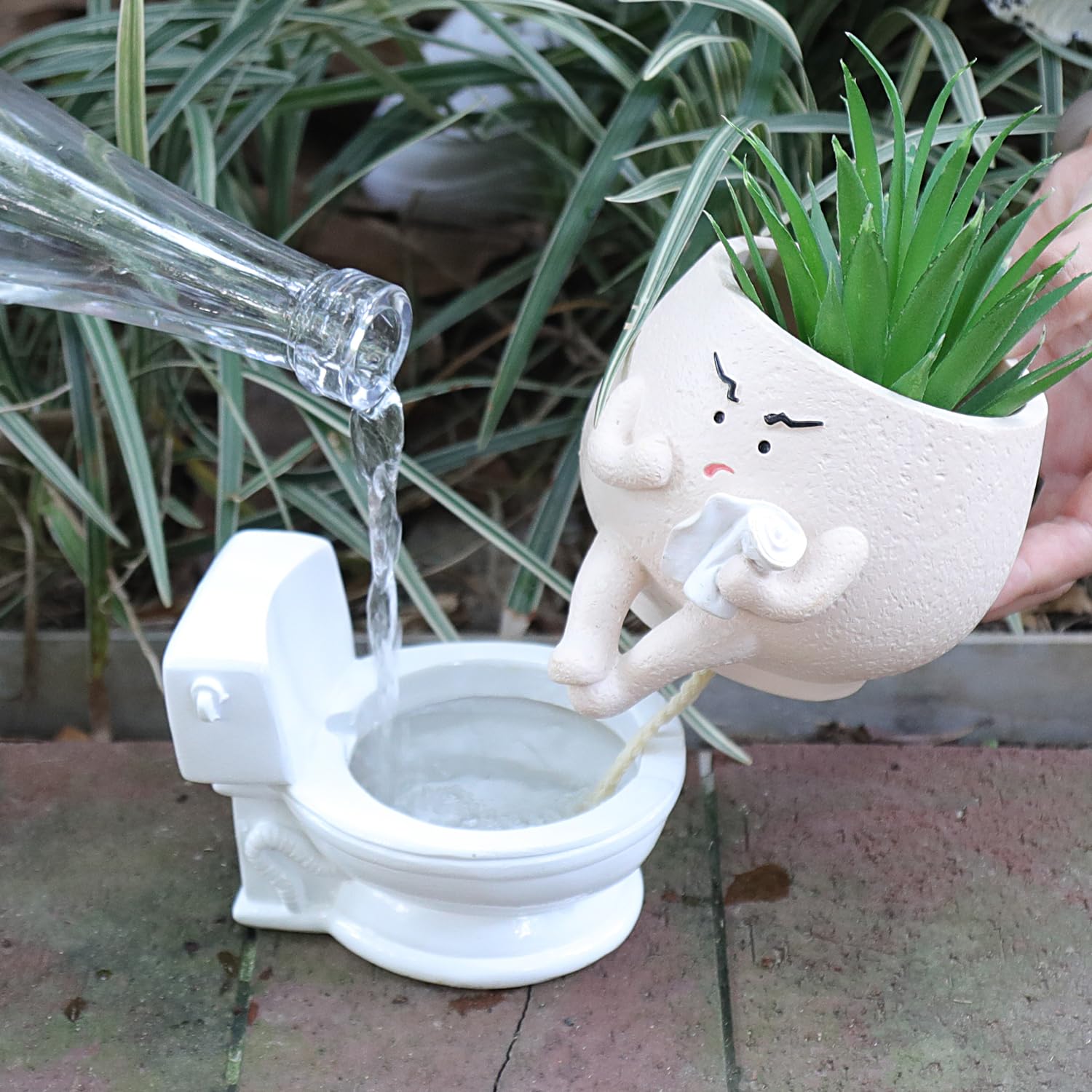 Pricetail toilet planter makes a thoughtful gift for plant lovers.