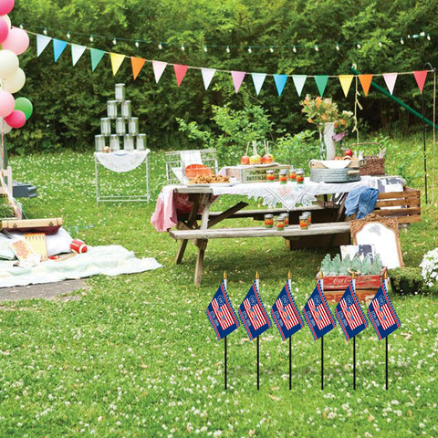 Probsin outdoor lawn decor flags withstand sun and wind.