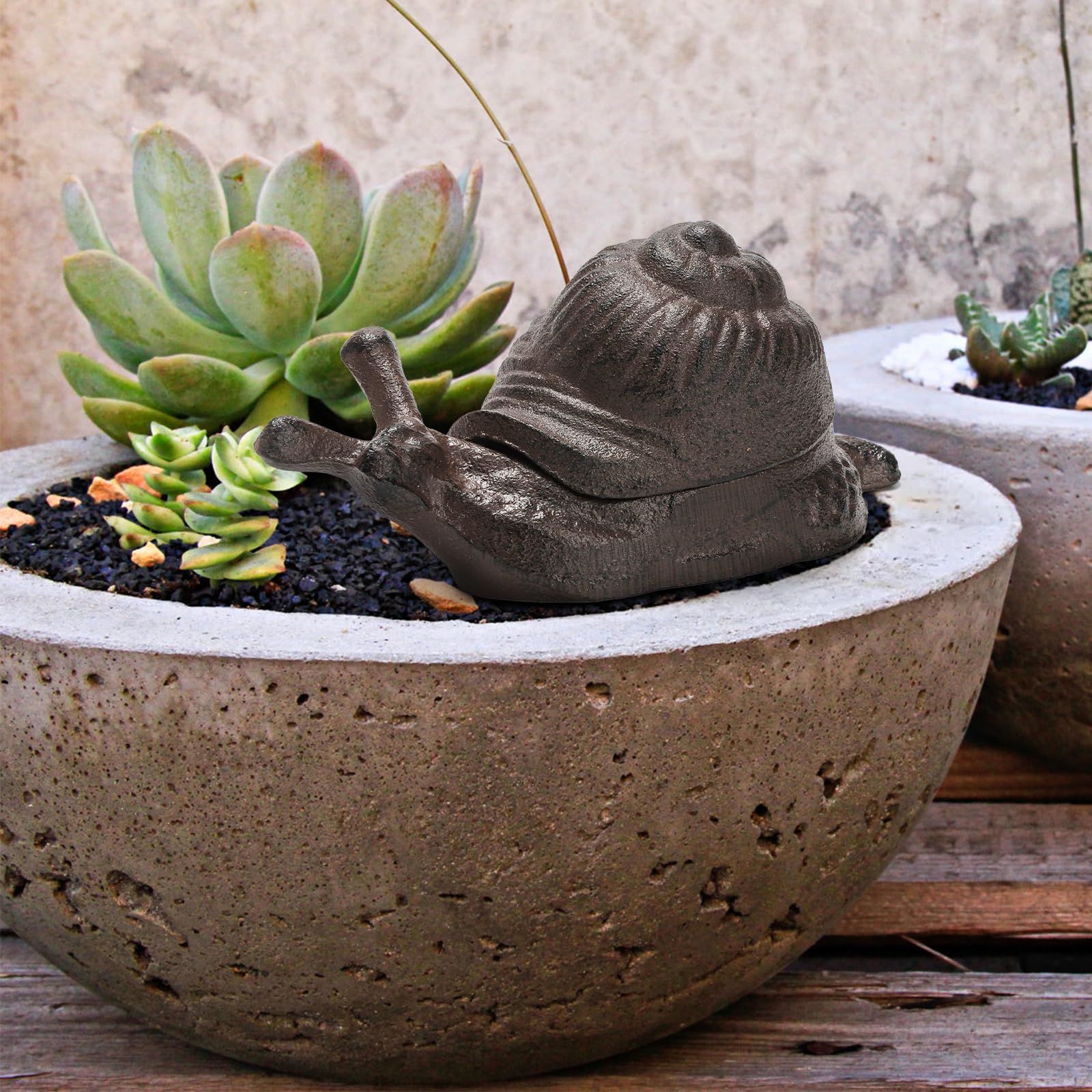 Pumtus snail decoration garden ornament adds charm while concealing a key