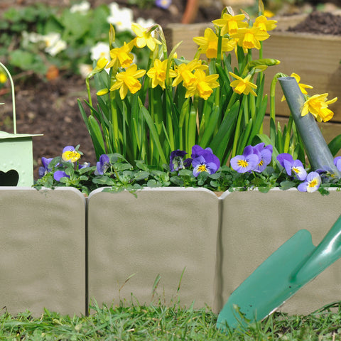 Pure Garden putty edging adds subtle contrast to landscapes.