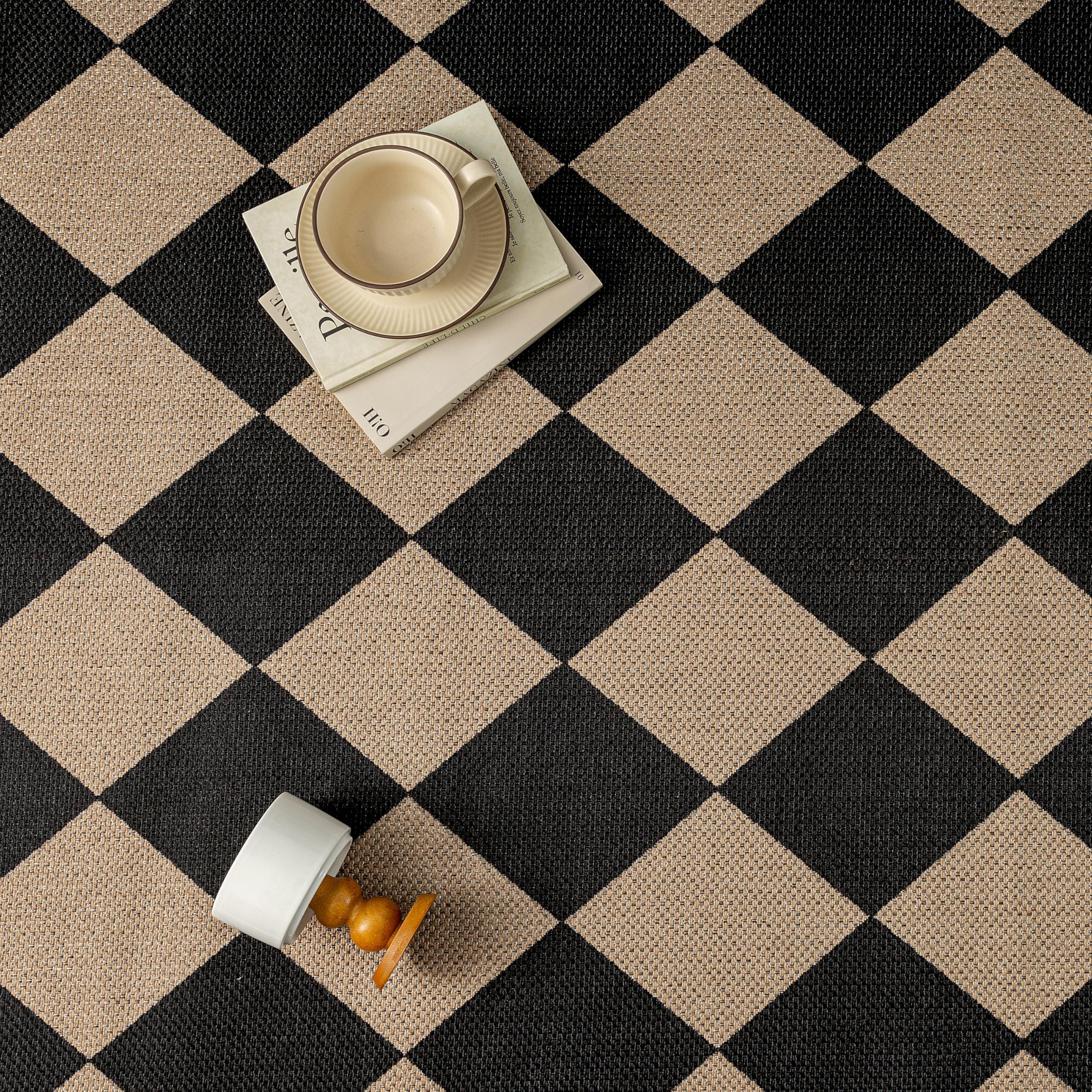 PureCozy polyester construction resists fraying and stains.
