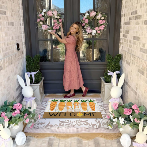 Putware Easter door mat non-slip backing enhances safety.