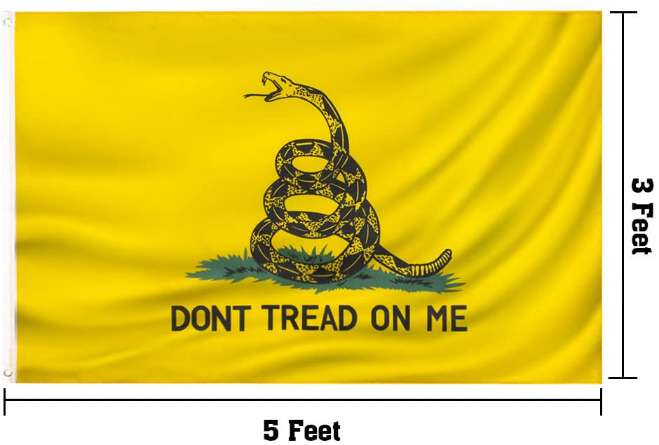 PZACHUGY Gadsden flag wall display, bold patriotic decor for any room.