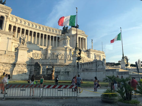 PZACHUGY Italy flag easy setup for indoor or outdoor celebrations
