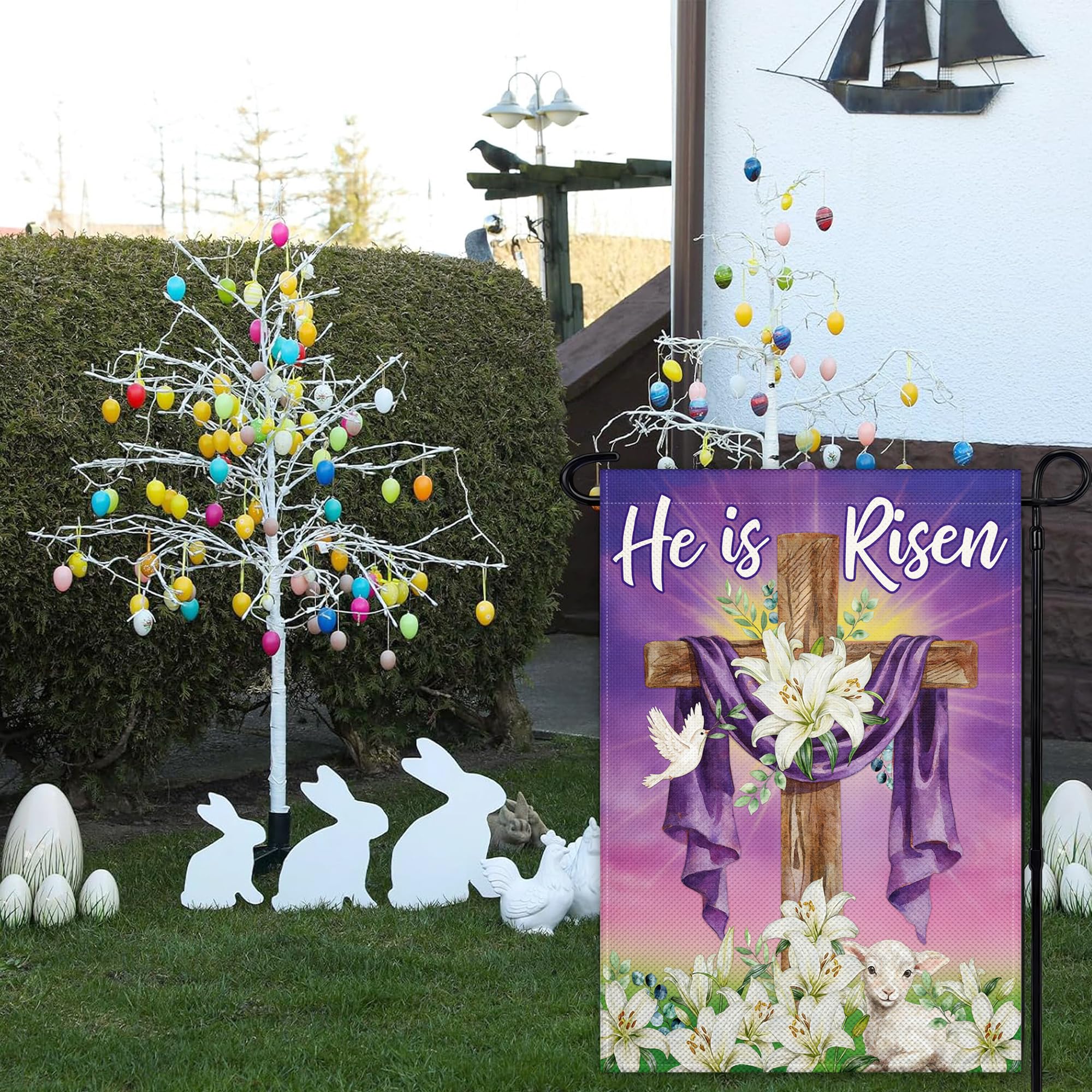 Pziauot Easter flag shows vibrant print on durable fabric for lawn display.