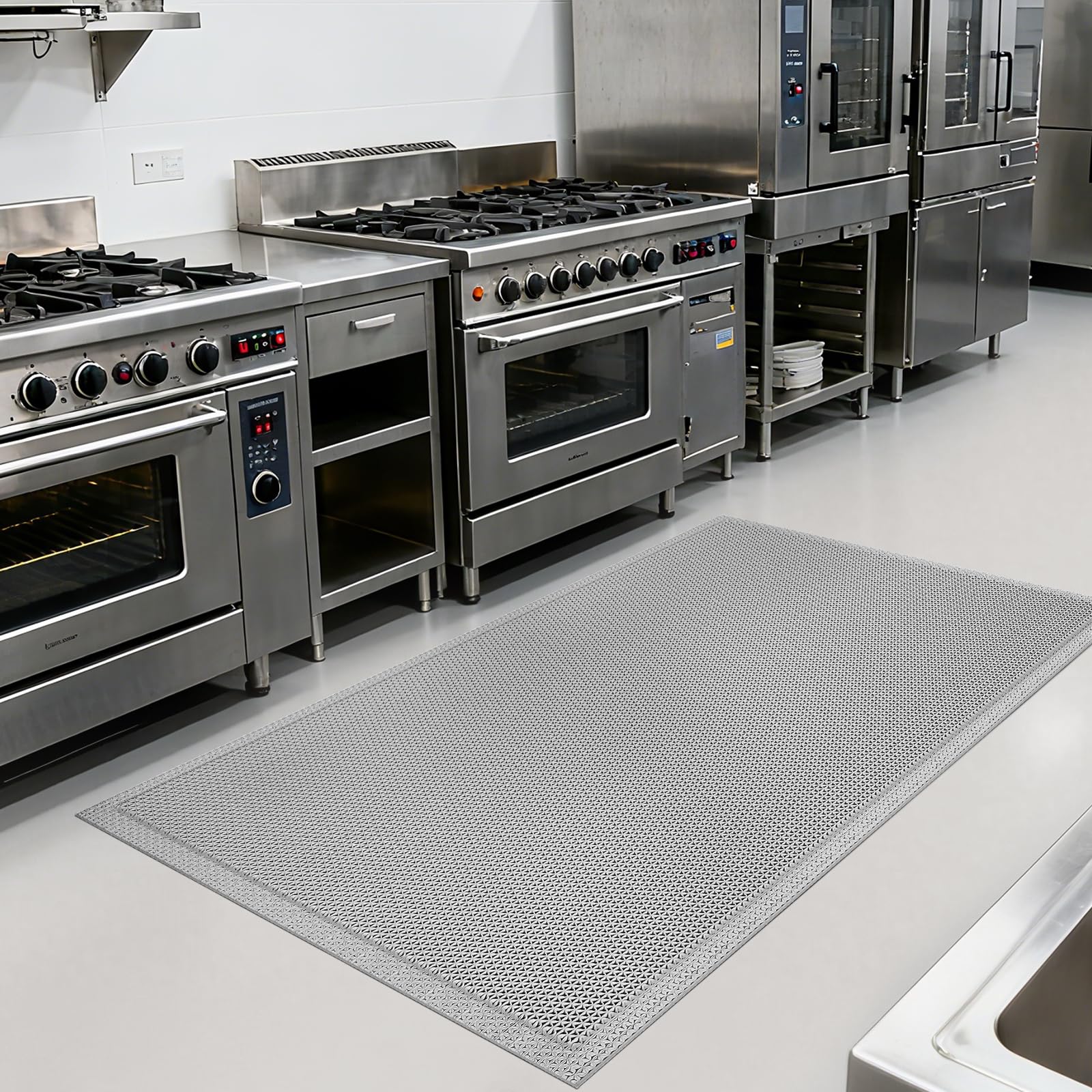 QiCaiJia mat close-up shows slip-resistant texture.