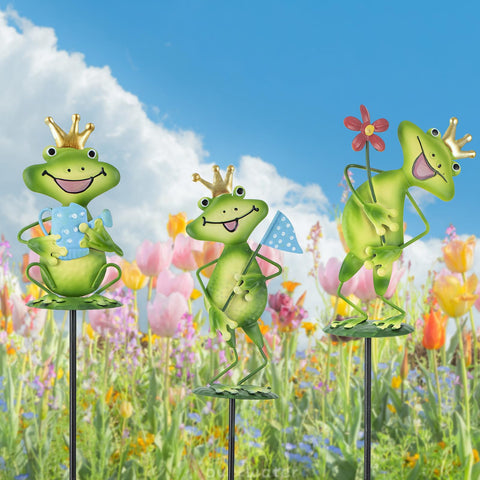 Qipade frog yard stakes ideal for marking walkways and garden borders.