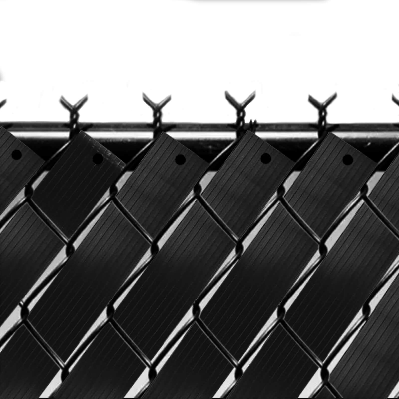 QLVILY construction site privacy tape reduces visibility on chain-link fencing.