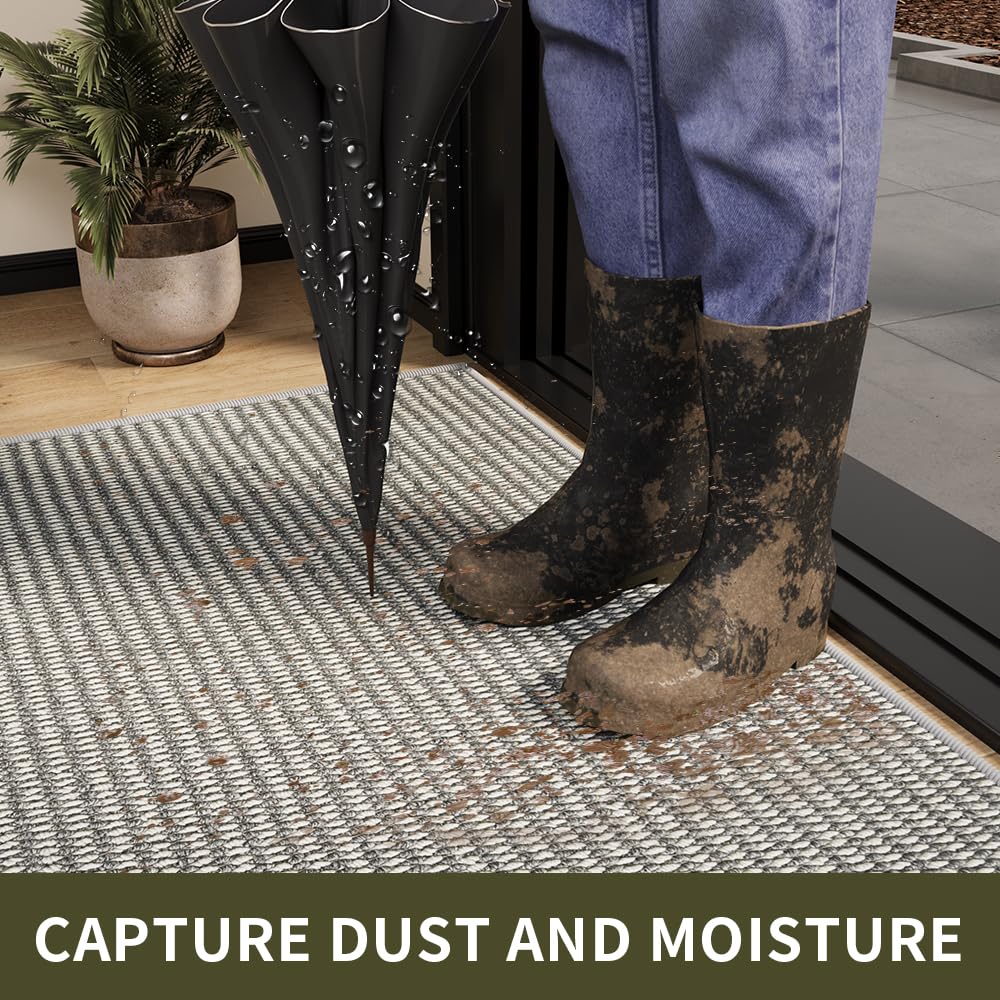 QQL doormat woven polyester surface resists stains and dries quickly.