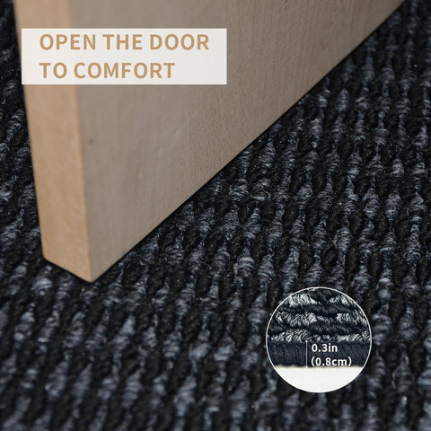 QQL indoor-outdoor mat suitable for versatile entryways.