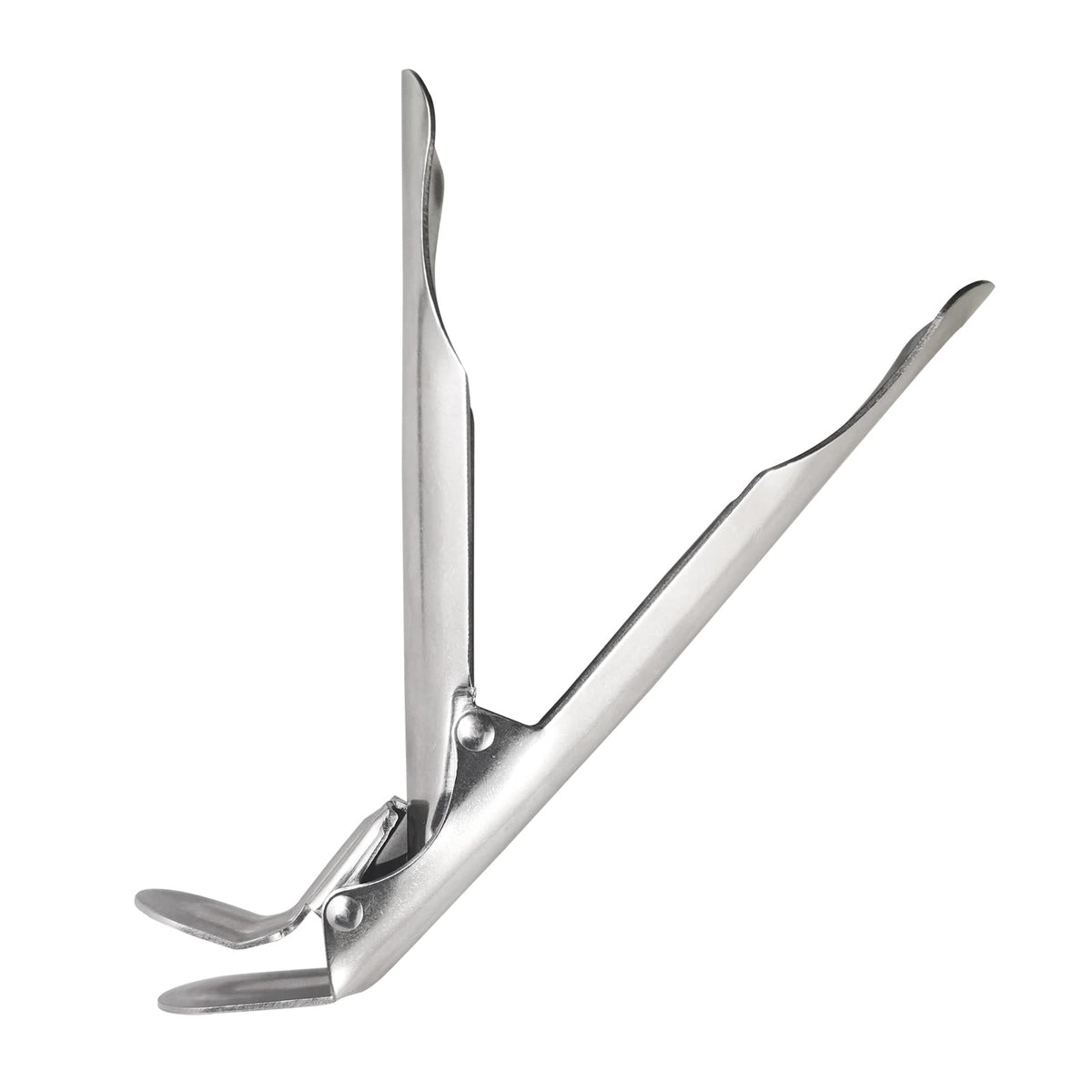 Quantfire grill grate lifter offers a sturdy grip for safe hot-grate handling