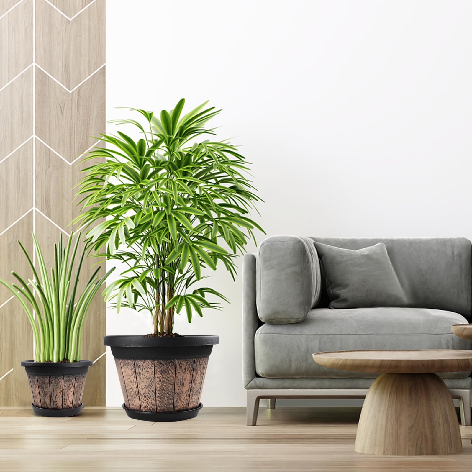Quarut large 4.5-gallon capacity planter suitable for various plants.