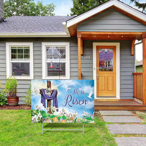 Queekay yard sign measures 63 by 41 cm for visibility