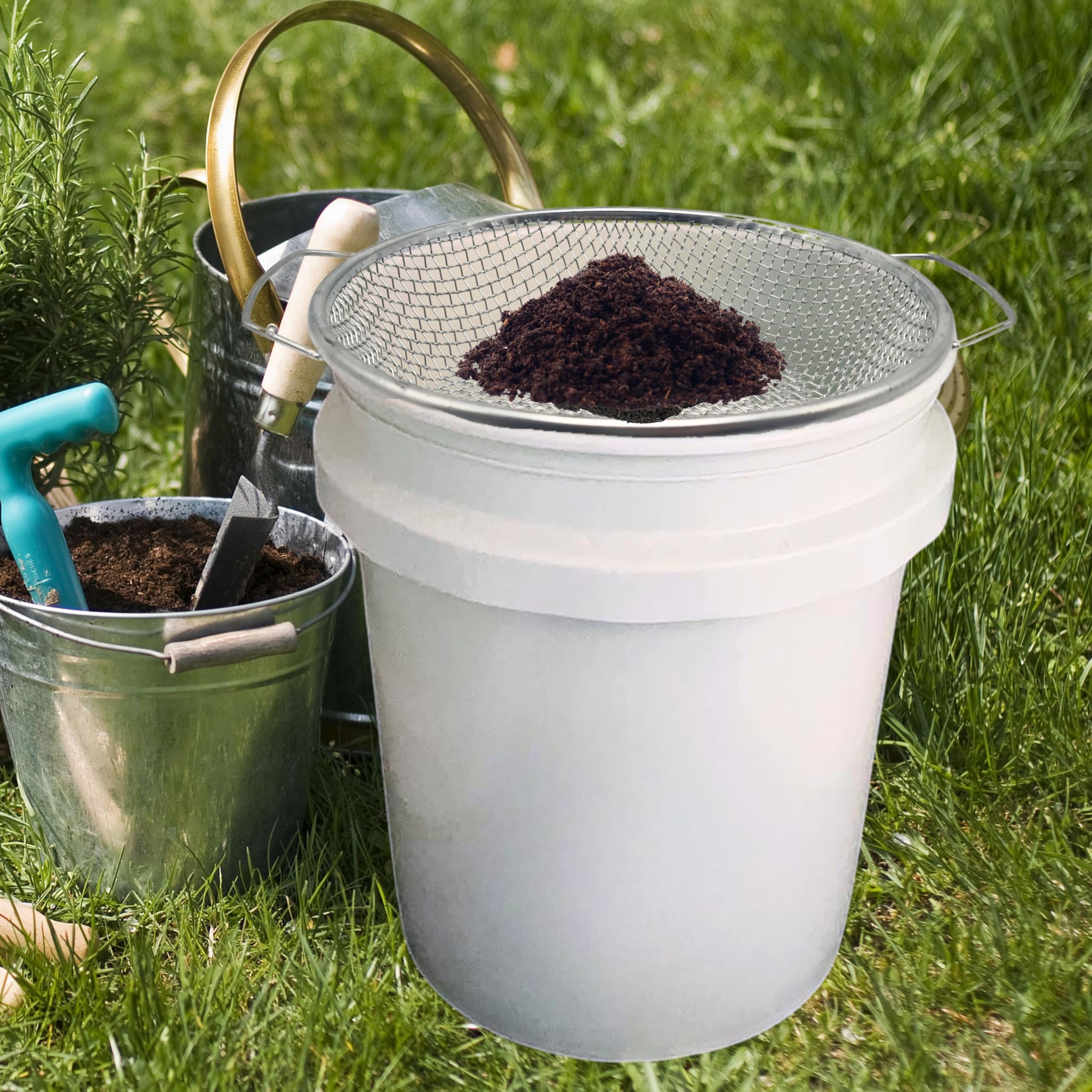 QUTIING garden scene showing efficient particle separation for clean topsoil