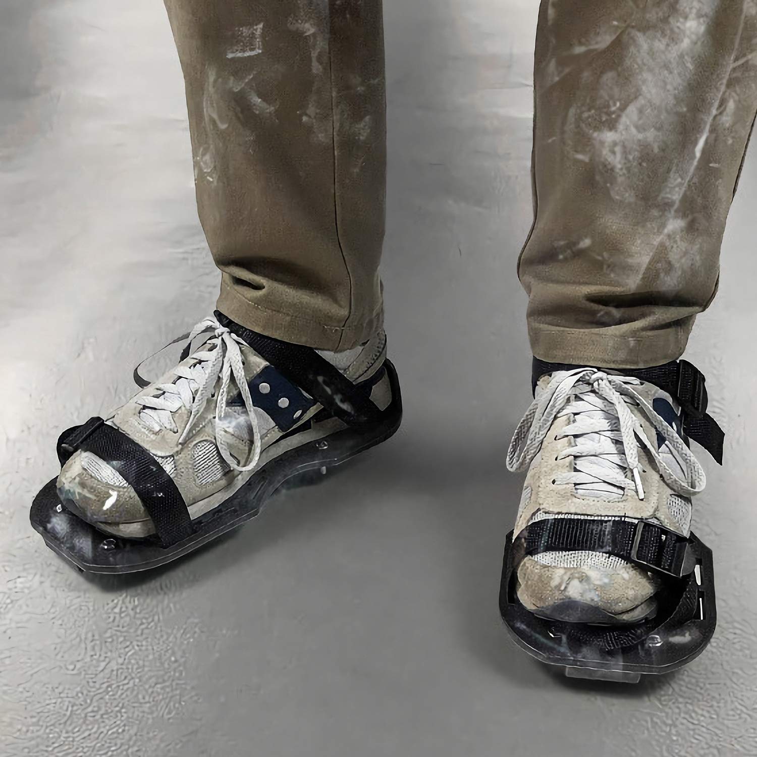 Comfortable wear on QWORK Spiked Shoes enables steady movement on challenging surfaces.