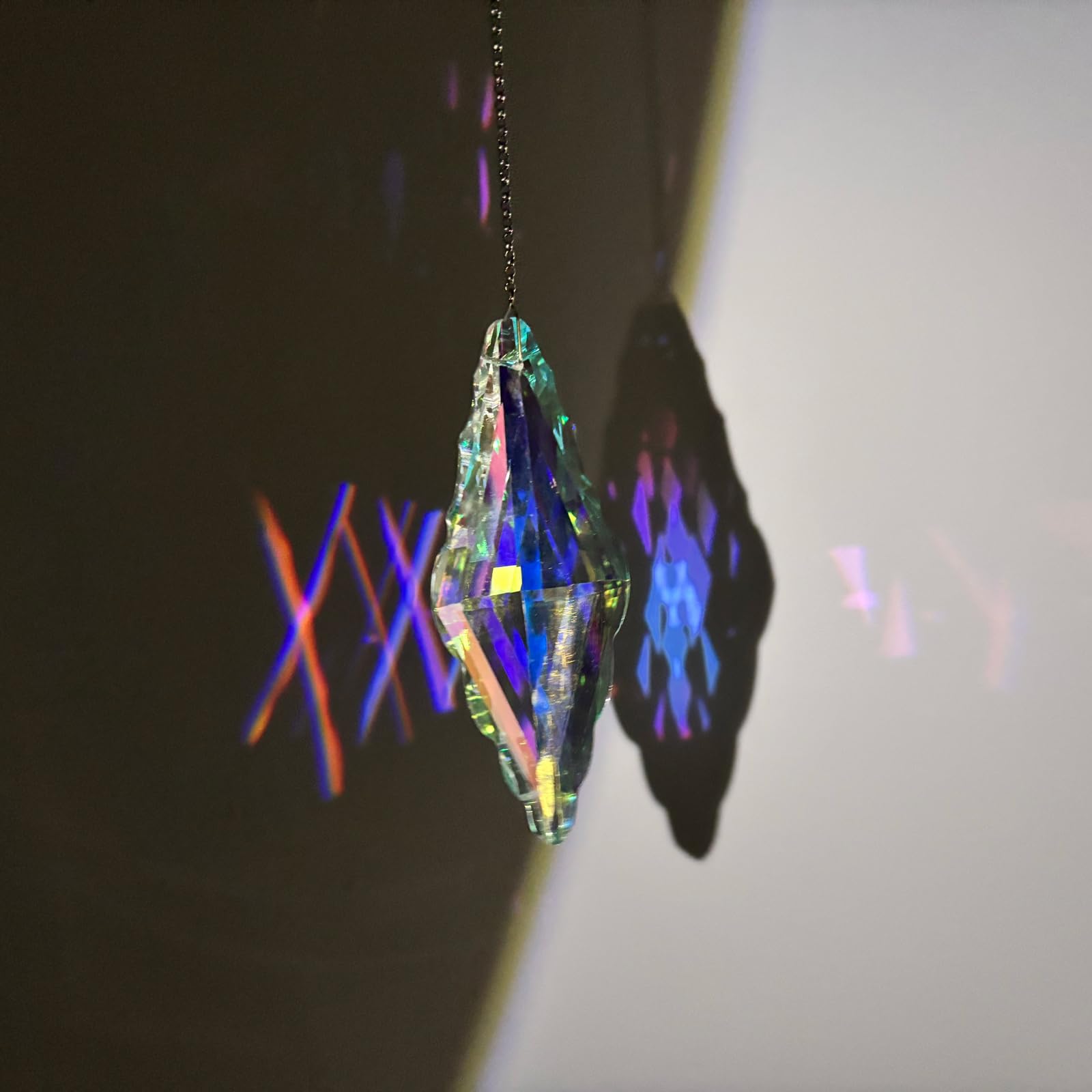 R REVOLEURT 3-pack prisms brighten porch or tree with light show