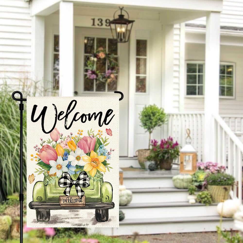 RABUSOFA porch flag adds seasonal charm to entrances.