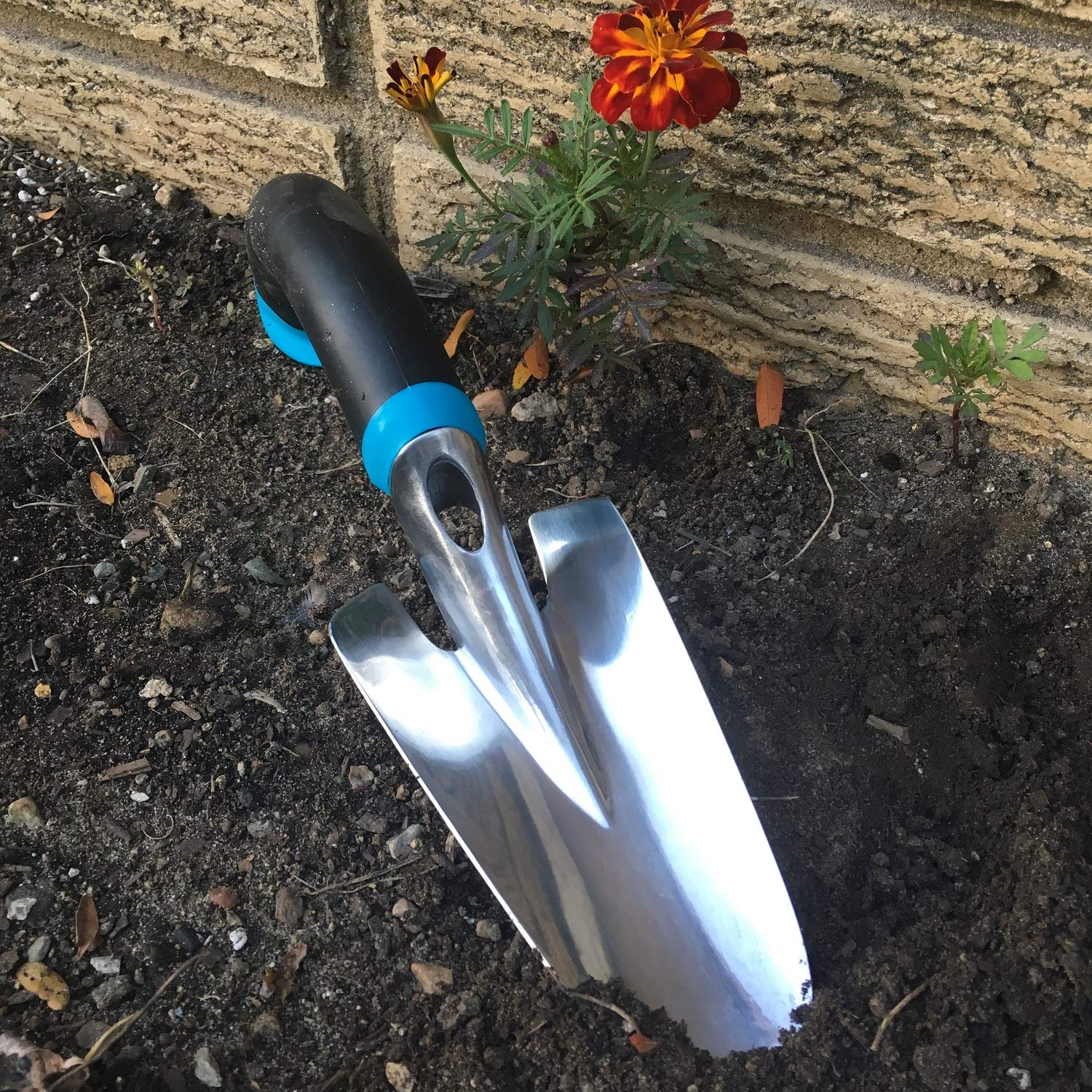 Radius Garden 100 latex-free grip supporting skin comfort during tasks