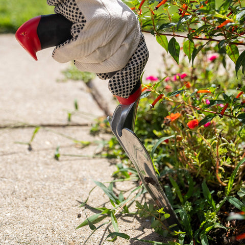 Radius Garden lightweight, durable blade offers effortless garden maintenance