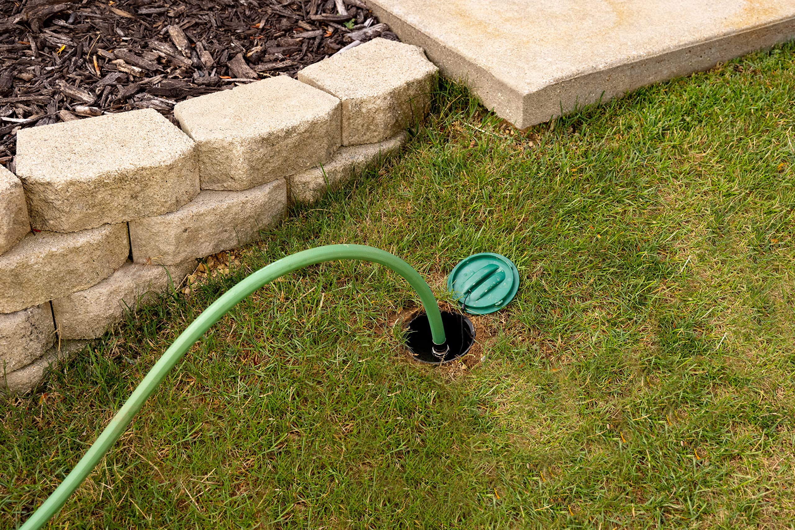 Rain Bird self-draining valves help prevent freeze damage in cold weather