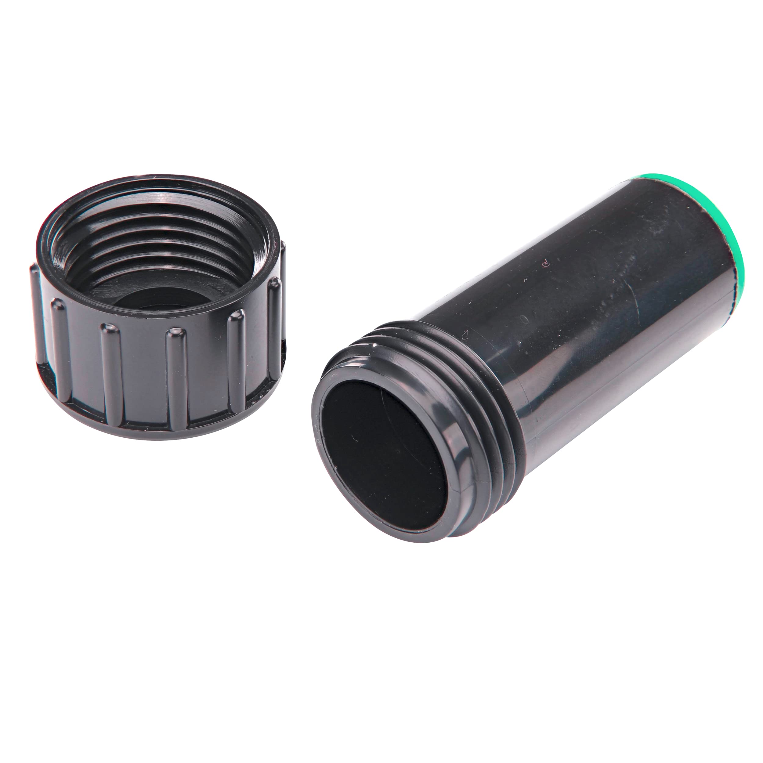 Raindrip R303CT removable cap enables line flushing and expansion.