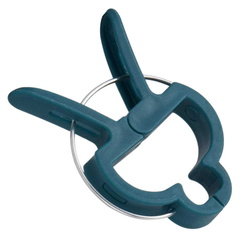 RayLynn wind protection clip securing delicate flowers and stems