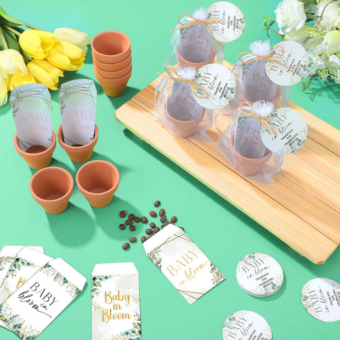 Reallnaive Organza bags present favors with a delicate finish.