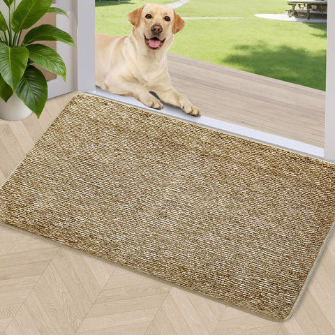 REFETONE indoor doormat captures moisture and dirt at the entryway