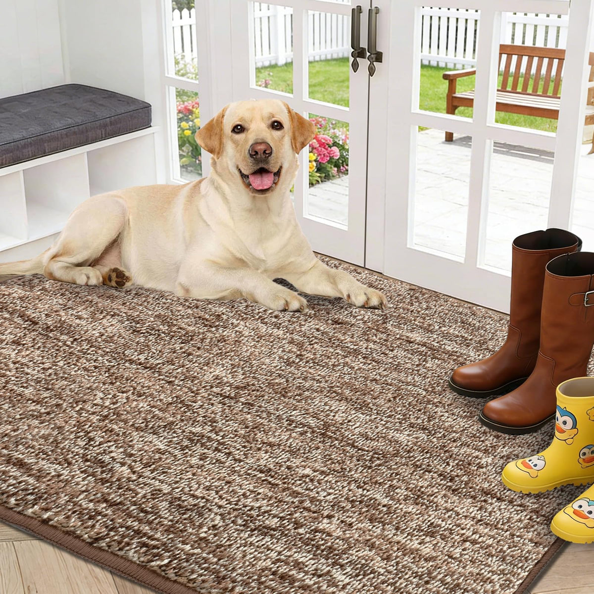 REFETONE indoor doormat at the front door traps dirt and moisture