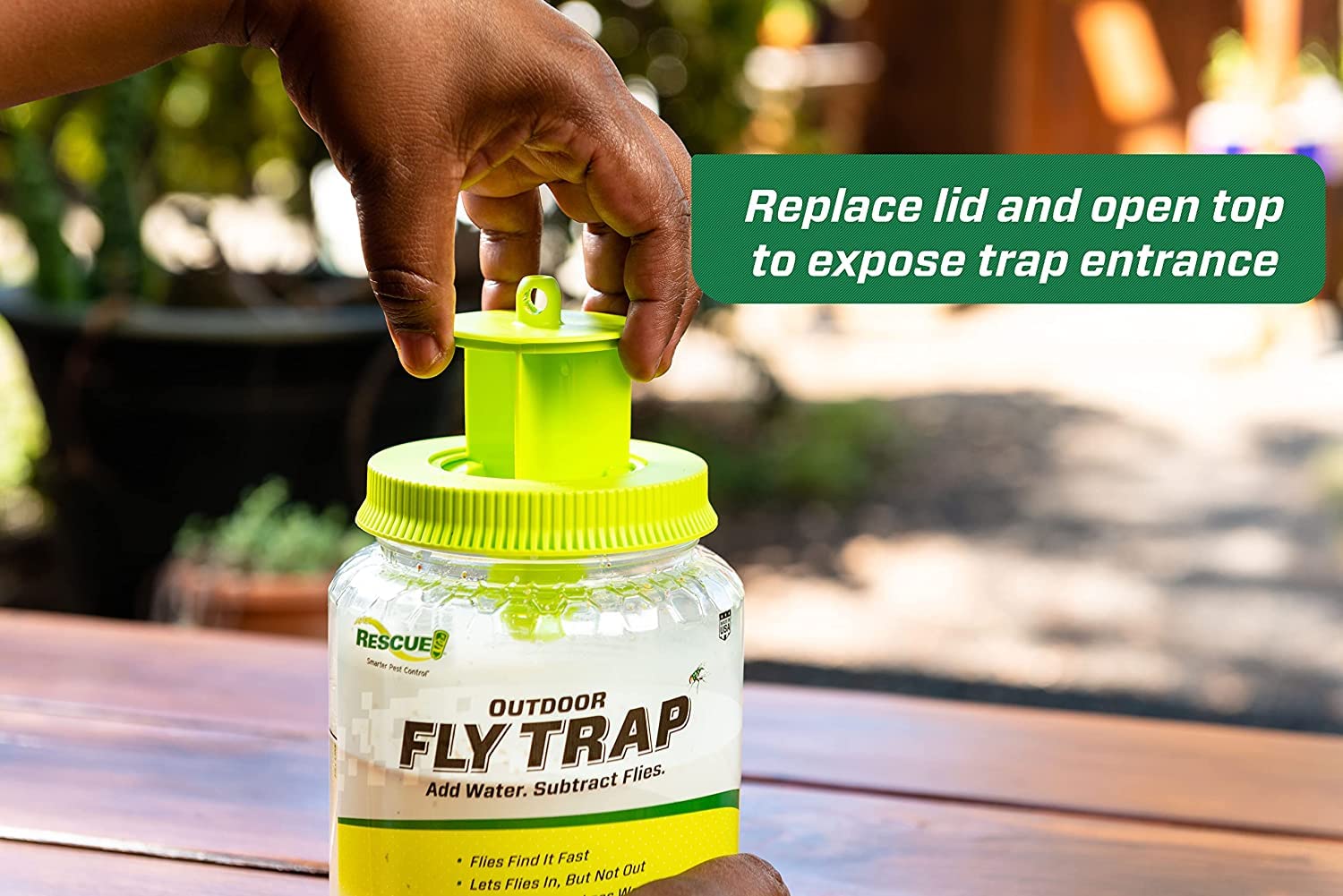 RESCUE outdoor fly trap canister 4-pack easy to maintain and refill