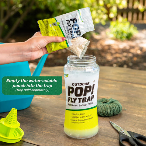 RESCUE! POP! Fly Trap Bait Refill Made in USA badge highlights safe manufacturing.