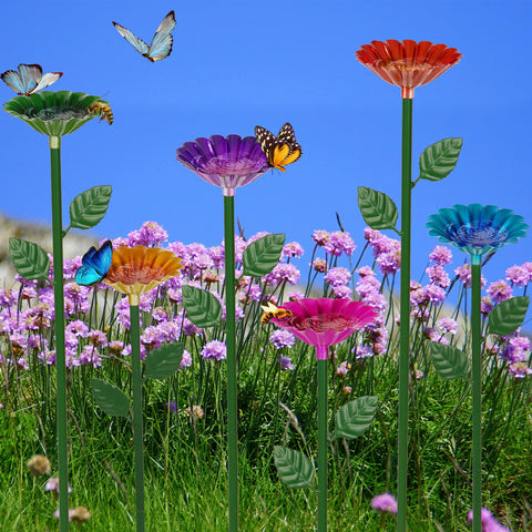 Retyion pollinator station supports healthy outdoor ecosystems.