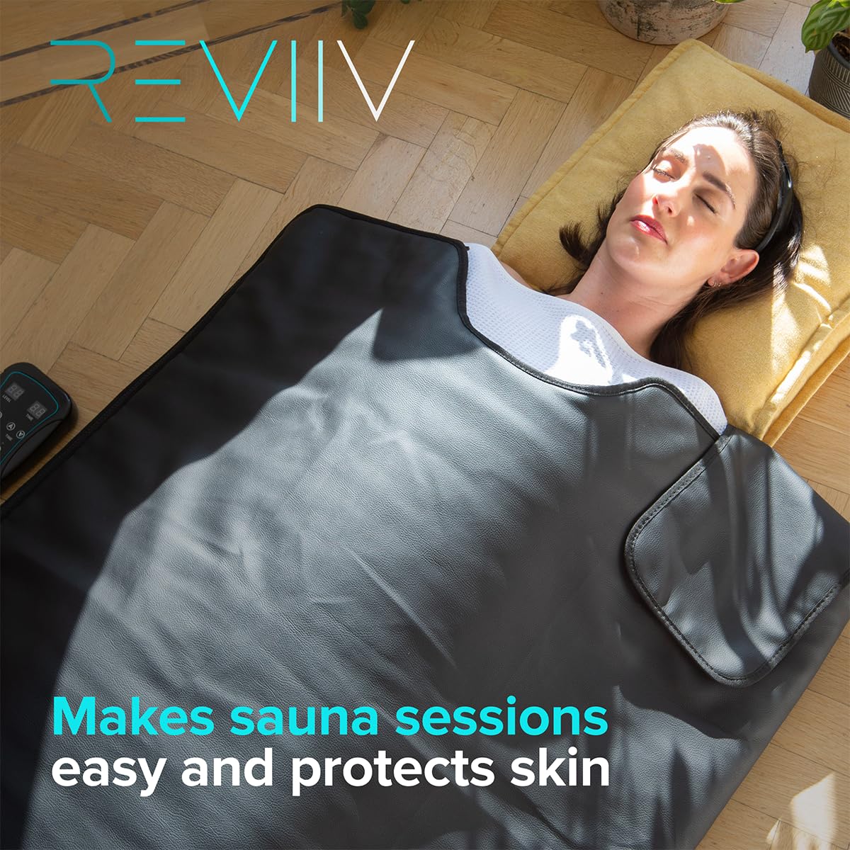 REVIIV lightweight fast-drying towel reduces bulk during sessions.
