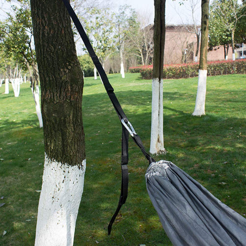 RICH hammock straps tree-friendly design protects bark during use.