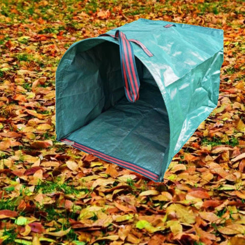 RISETEX leaf-gardening bags in action simplify cleanup of leaves.