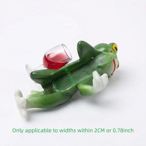 RJVZUKL Detailed Handcrafted Frog showing lifelike texture and charm