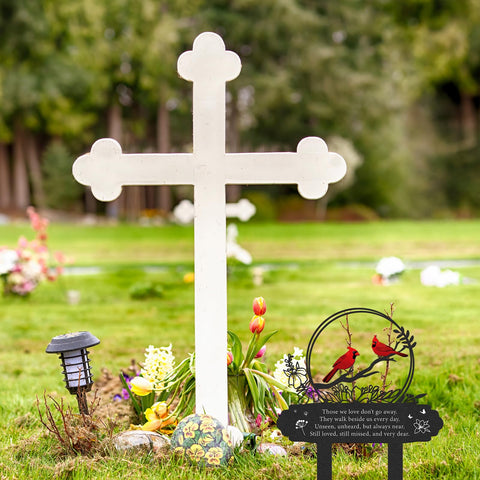 Rngmsi 13 by 12 inch cardinal marker for garden memorials.