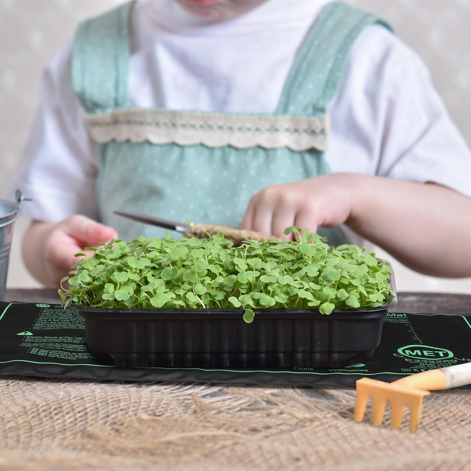 ROCEEI seedling heat mat rolled for compact storage in grow space