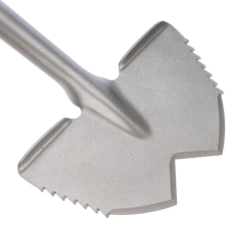 Root Slayer 22611 enables precise edging along walkways with straight lines or curves.