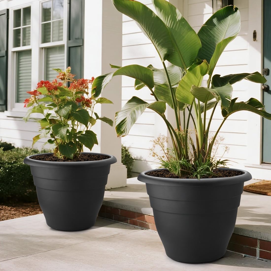 RooTrimmer 3-pack value, three sturdy pots for versatile planting options.