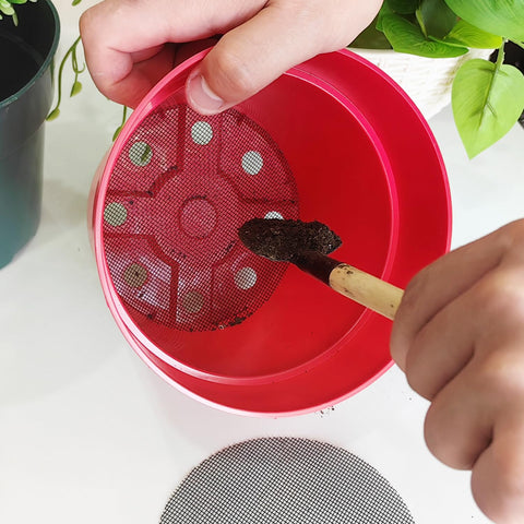 RooTrimmer portable compact pack for easy storage across pots