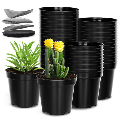 RooTrimmer 40-pack 4-inch pots with mesh pad for improved drainage and airflow.