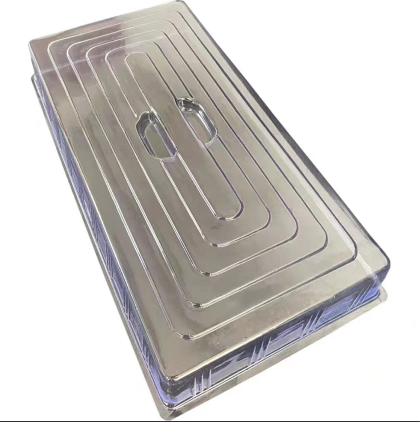 RooTrimmer humidity dome supports consistent humidity during germination.