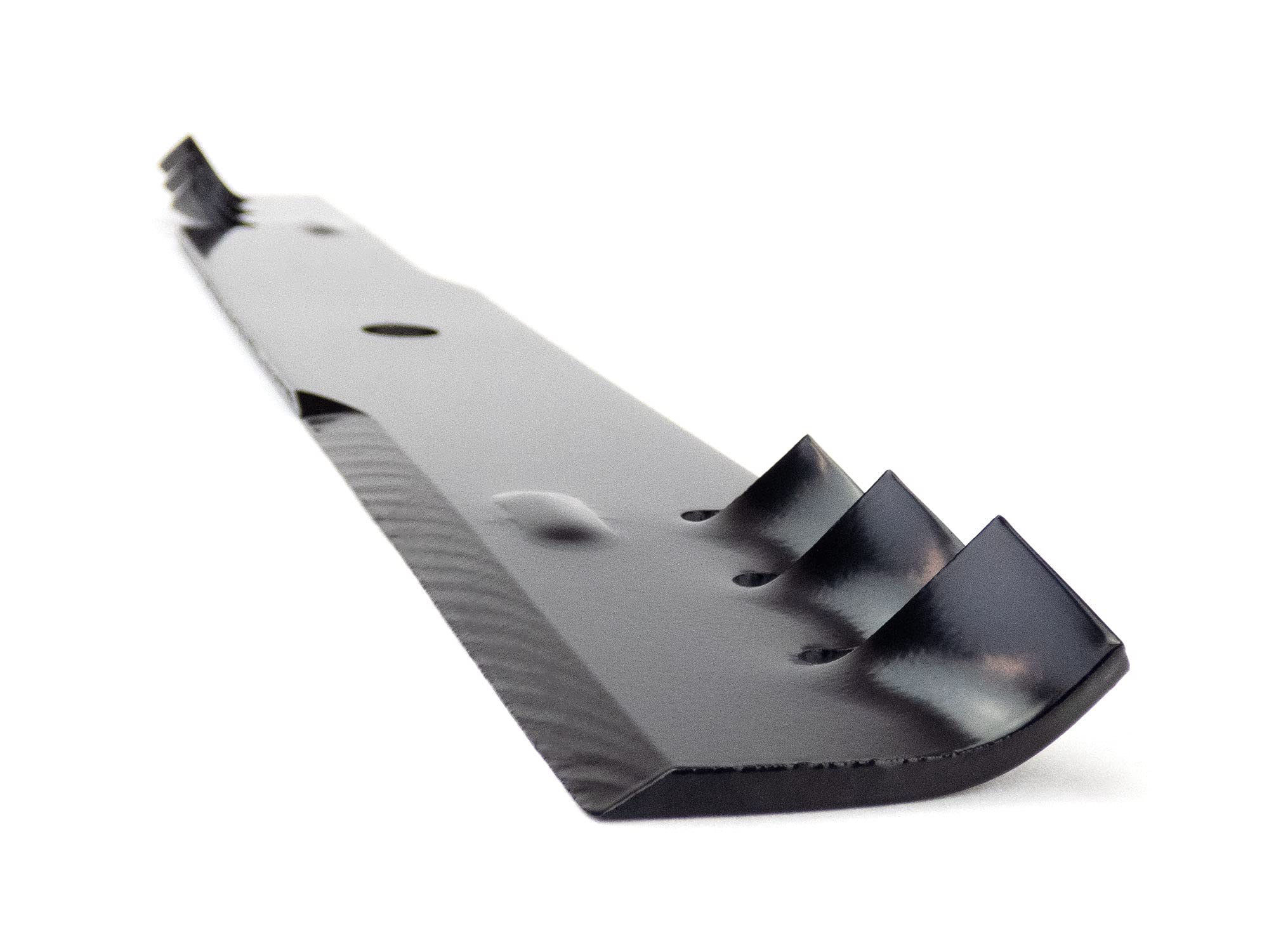 Rotary 6303 blade set teeth closeup featuring GatorMulch edge design