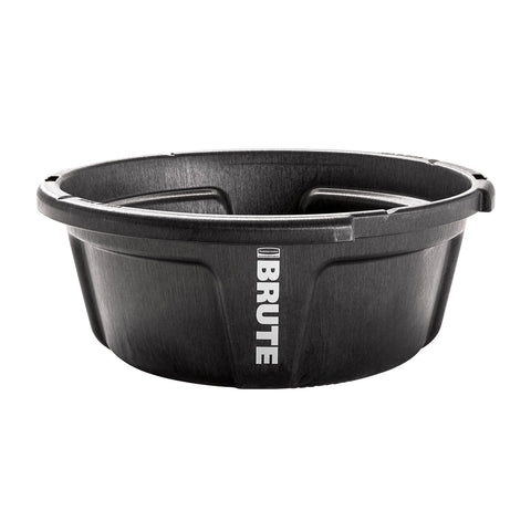 Rubbermaid Brute 6-Gallon Animal Pan Feeder shows easy handling with built in grips