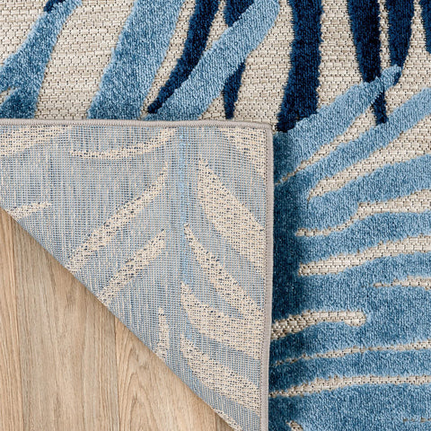 Rugshop Navy Lucca stain resistance underlines easy cleanup after spills and pets.